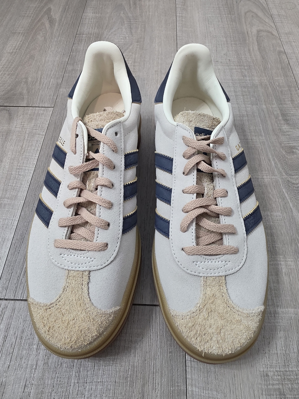 NWOB Adidas Originals Gazelle Bold sneakers in cream and navy - Picture 3 of 10